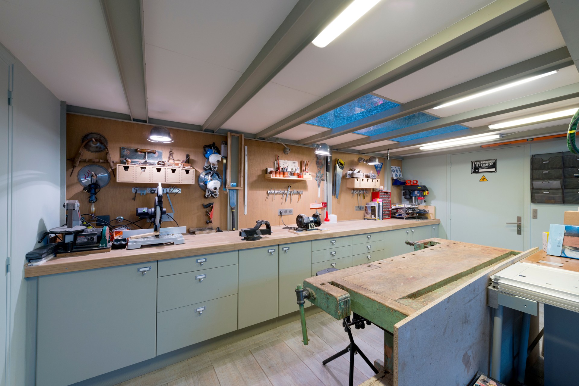 The carpenter's workshop.